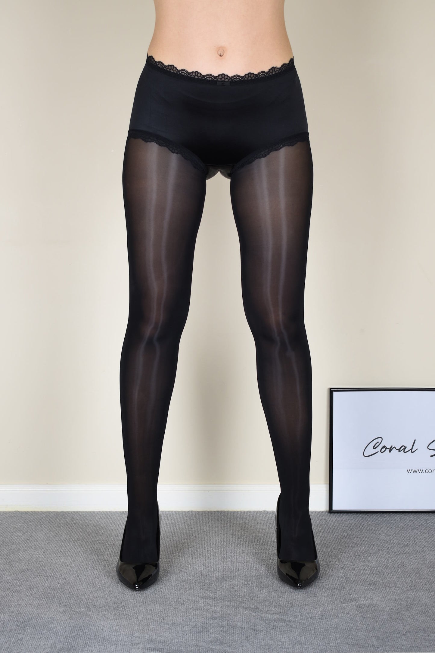 Glossy Tights with Lace Back Panel - Closed Crotch